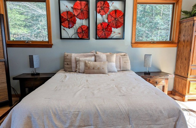 Stargaze & Snuggle Studio RetreatnReconnect with Nature, Embrace Simplicity