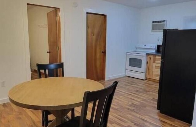 Starlight Hill 1 Bed 1 Bath