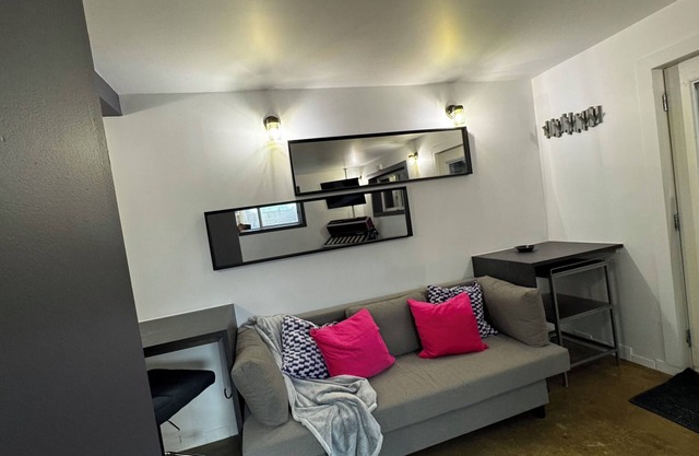 Stay at La Grange Suite in Nanton! Pet Friendly!