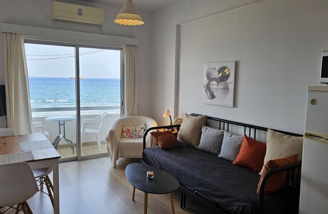 STAY Dreamy Seaside Apartment