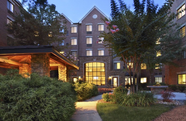 Staybridge Suites Tysons - McLean by IHG