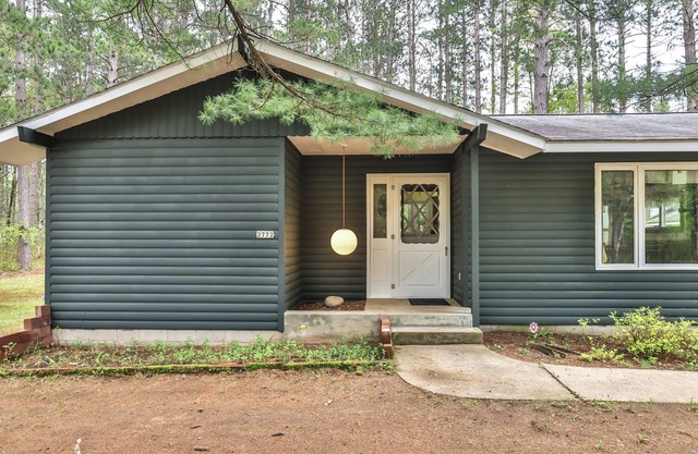 Stepaway Vacation Rentals- Conifer Cabin