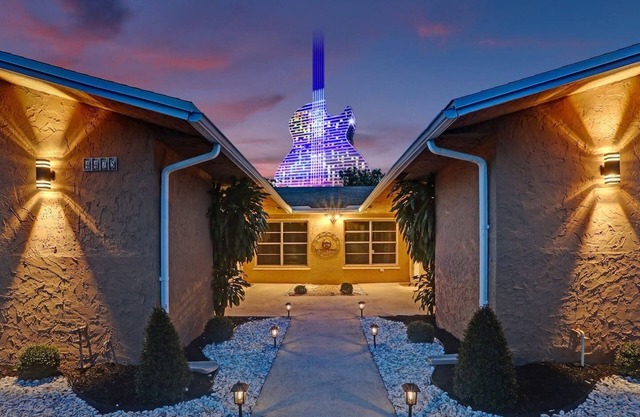 Steps to Hardrock! Managed by BNR Vacation Rentals