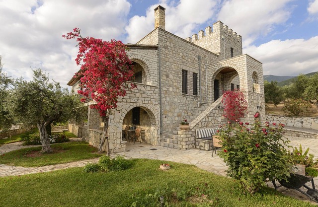 Stone Garden Studio - Private Vacation Hideout