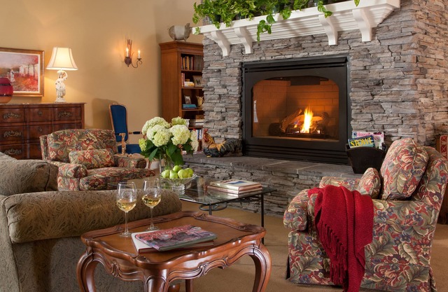 Stone Hill Inn