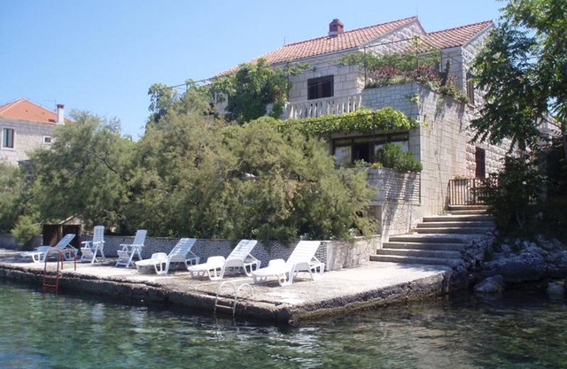 Beach Lumbarda Korčula 