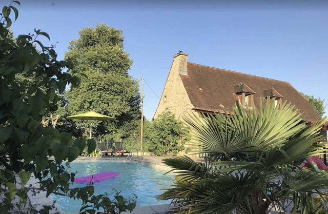Stone house with swimming pool and large garden
