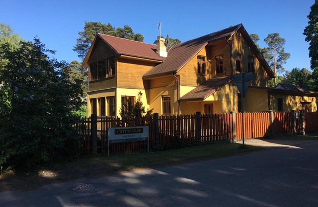 Strēlnieku prospekts Villa 44