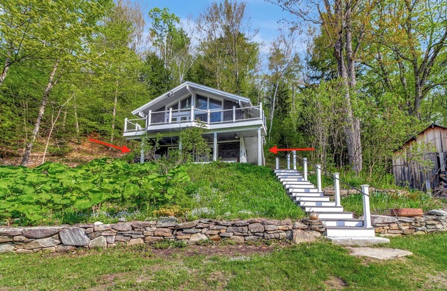Stratton; 8 min! Swimming, 2 min. Pet friendly