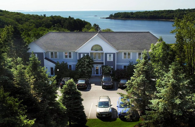 Strawberry Hill Seaside Inn