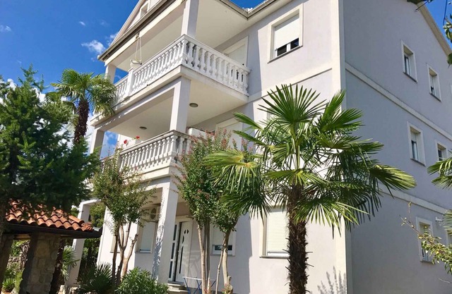 Studio 150m from the beach