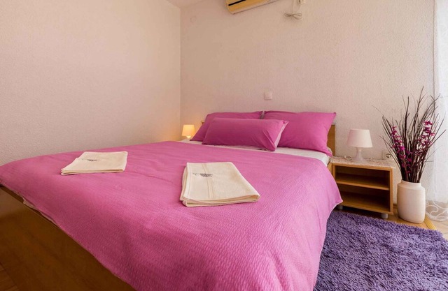 Studio 20 m from the beach