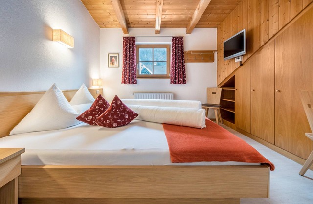 Studio "Duregger Nest" with Mountain View, Garden & Wi-Fi