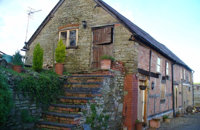 Studio Flat In Quiet Village Between Ludlow And Leominster