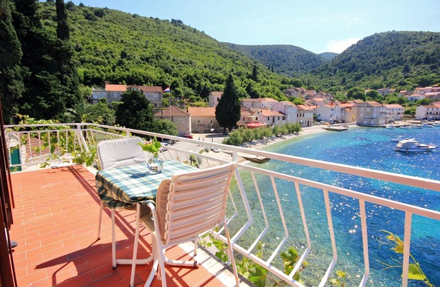 Studio flat near beach Račišće, Korčula (AS-4341-a)