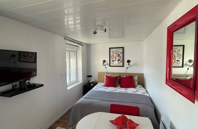 Studio Indépendant Bien Équipé, Proche Centre et à 200 Mètres de la Plage