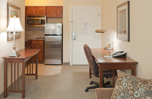 Studio w/Kitchen 5 Miles from Purdue University