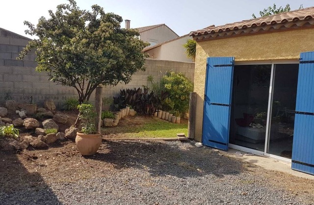 Studio with garden and private parking