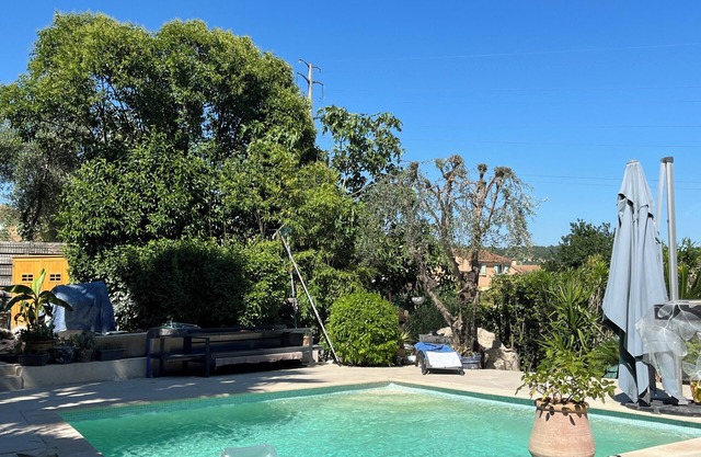 Studio With Private Pool and Private Entrance on a Quite Place