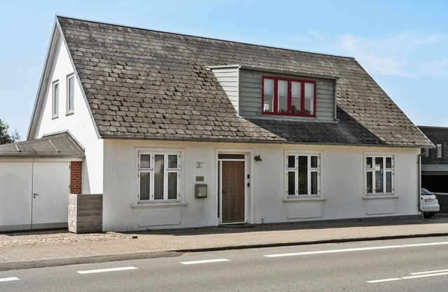 Stunning apartment in Esbjerg V with WiFi