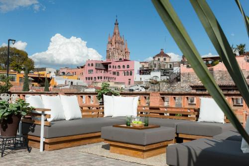 Stunning City Views from Rooftop - Casa Beckmann