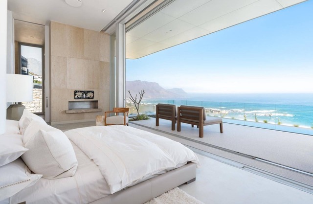 Stunning clifftop villa with dreamy ocean views