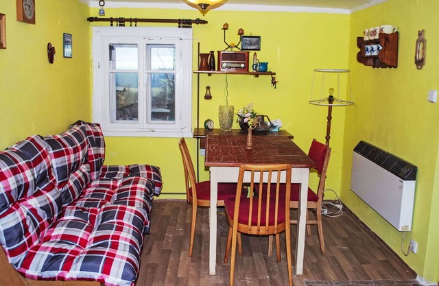 Stunning private villa for 7 guests with WIFI, terrace, pets allowed and parking