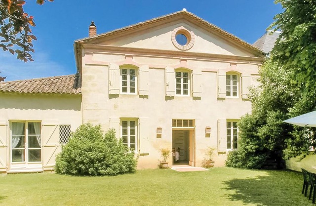 Stunning Home In St Antoine De Breuilh