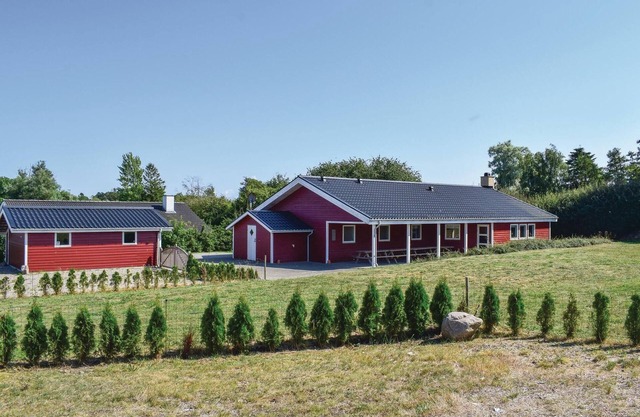 Stunning home in Humble with WiFi
