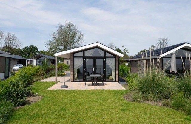 Stunning private villa for 4 guests with WIFI, TV, terrace and parking