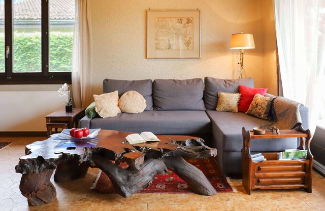 Stunning private villa for 4 guests with WIFI, TV and pets allowed