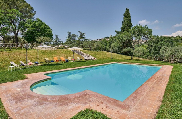 Stunning private villa with A/C, WIFI, private pool, TV, patio and panoramic view, close to Peru.