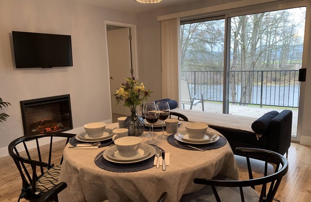 Stunning Rogue River Views from Main Room, Kitchenette and Bedroom