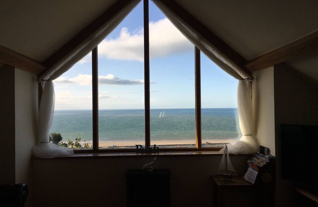 Stunning Sea View holiday barn