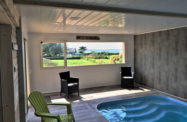 Stunning SEA VIEW Private indoor swimming pool 29 to 300 m
