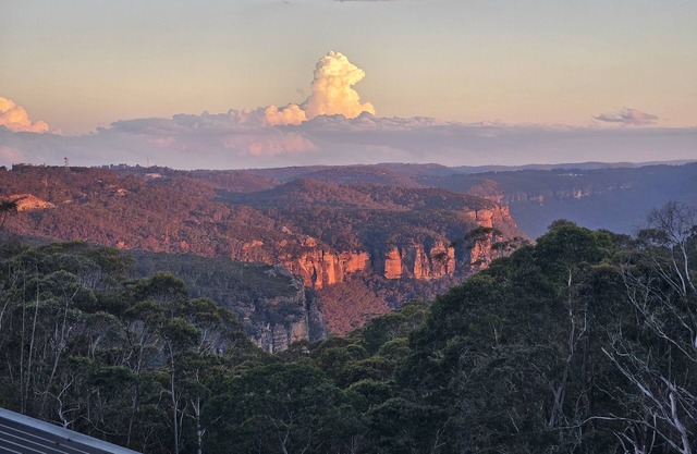 STUNNING VIEWS, 6 bedrooms, 12 people, fireplace, early check-in, late check-out