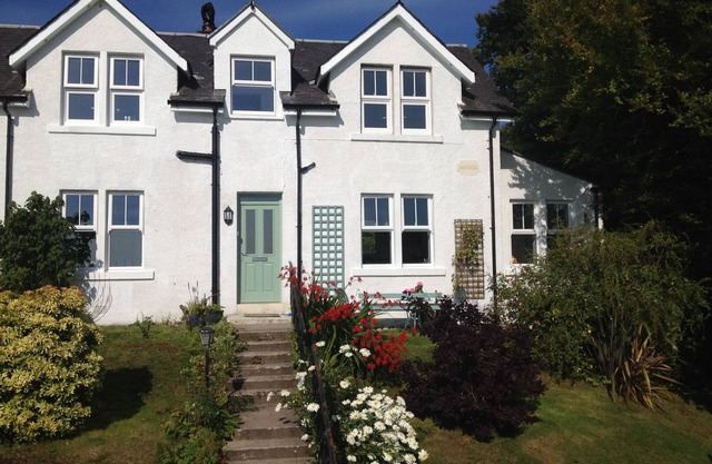 Stunning views of Whiting Bay, Holy Isle and The Clyde WiFi - arranescapes.co.uk