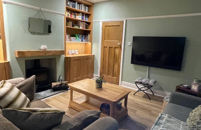 Stunning Views Pet-Friendly Sleeps 6 Great Walks| Pass the Keys