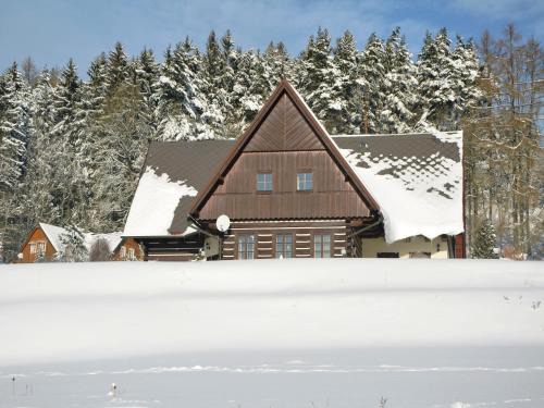 Stupná Holiday Home with Garden