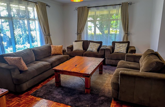 Stylish 5BR Bungalow with Private Pool near JKIA – Greenpark, Athi River
