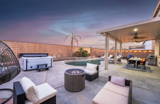 Stylish & Cozy Home in Coachella