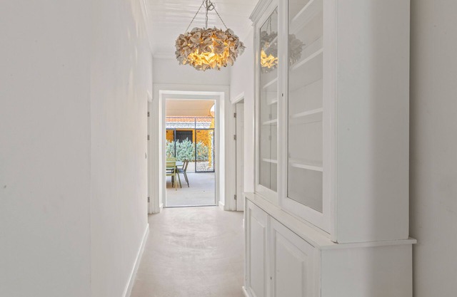 Stylish historical luxe city villa, downtown Willemstad