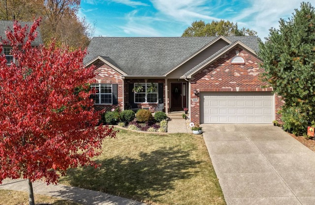 Stylish Home on water, minutes from downtown. Secluded and Convenient to it all!