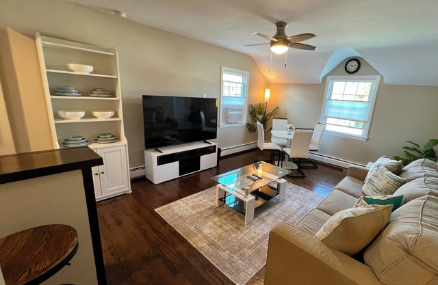 Stylish yet cozy experience at this centrally-located place in Patchogue.nn