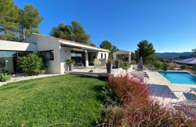 Sublime air-conditioned villa, sea view (7km), vineyards, village, infinity pool