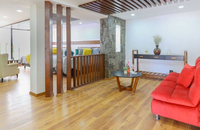 Suite Madre Tierra | Tina + terraza | Zona centro