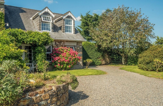 Summerhill Cottage HW7101