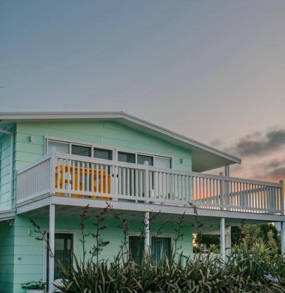Sunny Beach Box