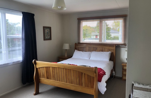 Sunny spacious well equipped home in Geraldine