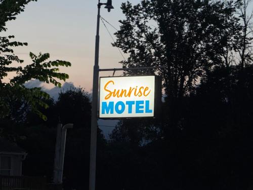 Sunrise Motel